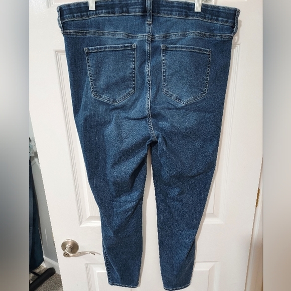 Torrid Medium Wash Sky High Skinny Super Soft High-Rise Jean in Size 18 R - Picture 5 of 11